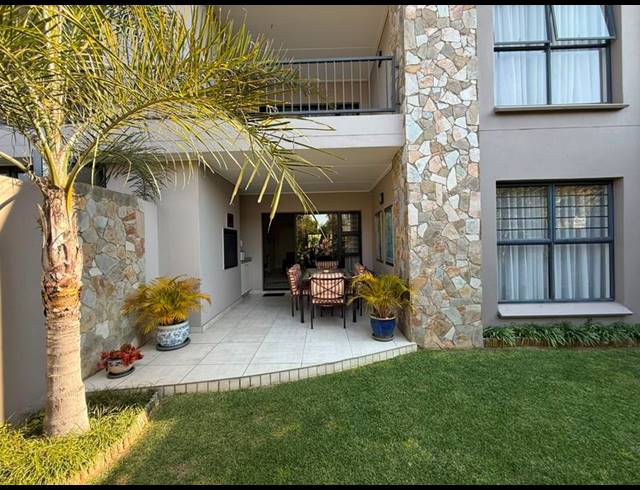 3 BEDROOM APARTMENT FOR SALE IN THE POLOFIELDS